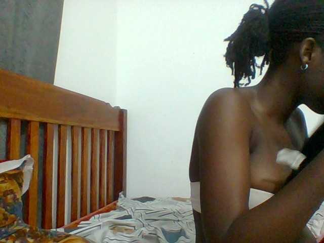Chocolateaa live cam preview