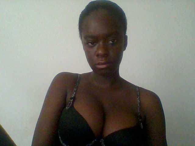 Chocolateaa live cam on BongaCams