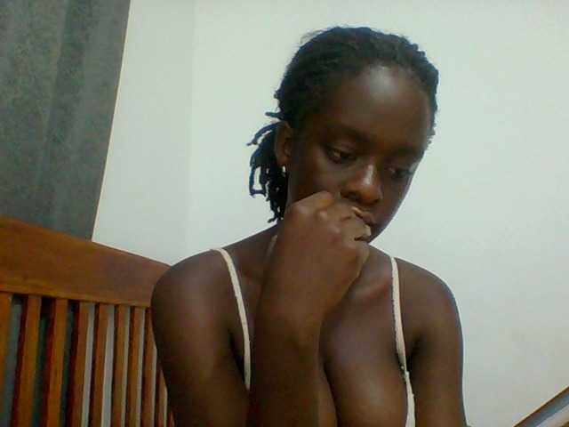 Chocolateaa live cam preview
