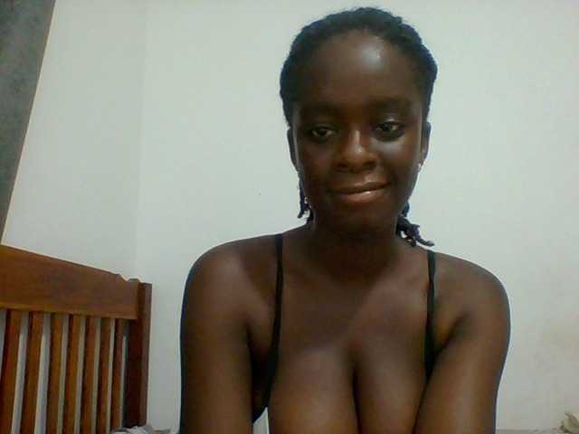 Chocolateaa live cam on BongaCams