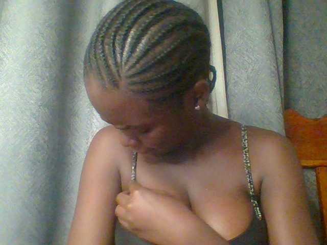 Chocolateaa live cam on BongaCams