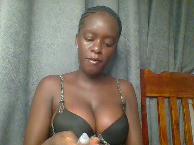 Chocolateaa live cam on BongaCams
