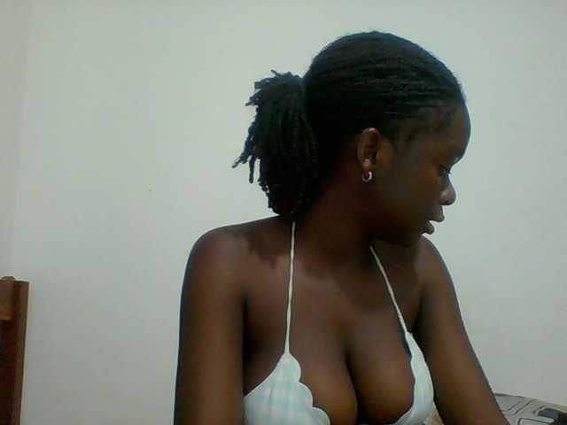 Chocolateaa live cam on BongaCams