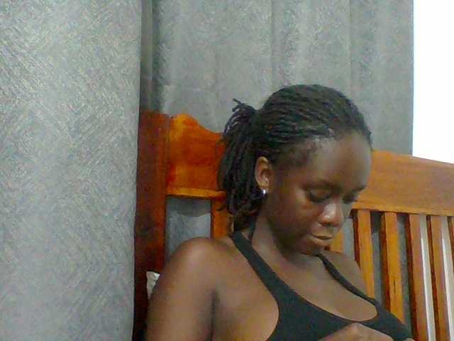 Chocolateaa live cam preview