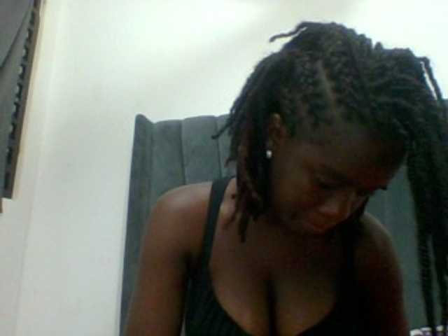 Chocolateaa live cam on BongaCams
