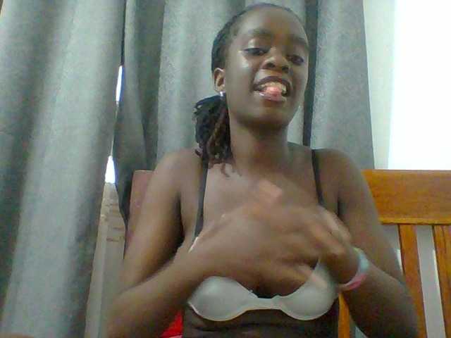 Chocolateaa live cam on BongaCams