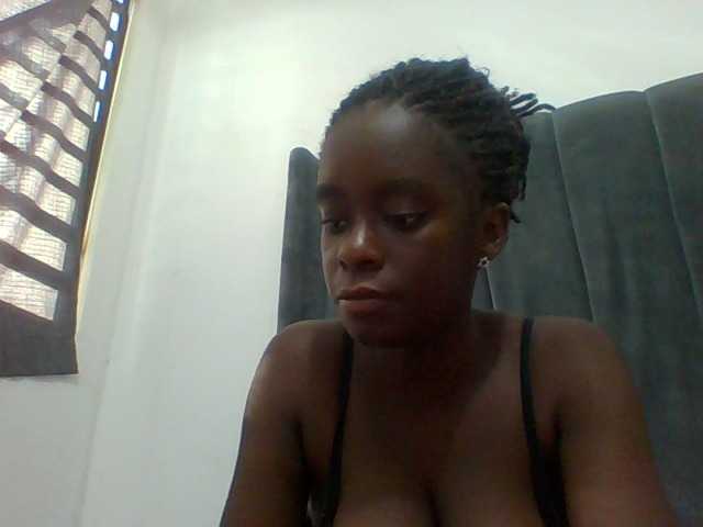Chocolateaa live cam on BongaCams