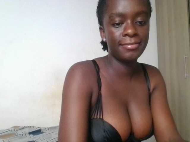 Chocolateaa live cam on BongaCams