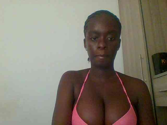 Chocolateaa webcam