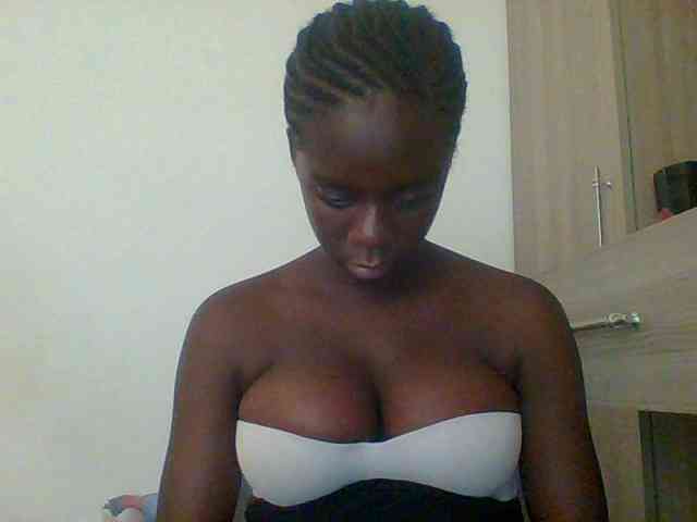 Chocolateaa webcam
