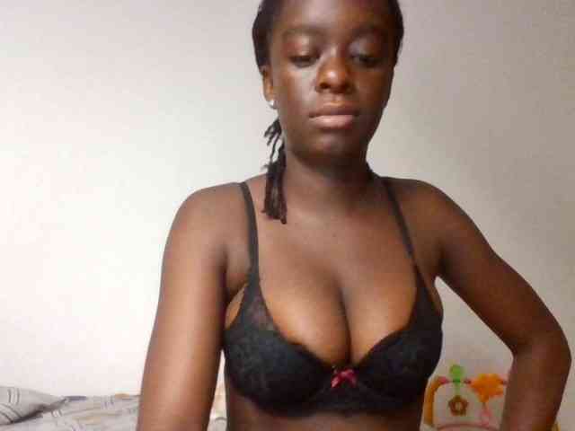 Chocolateaa webcam