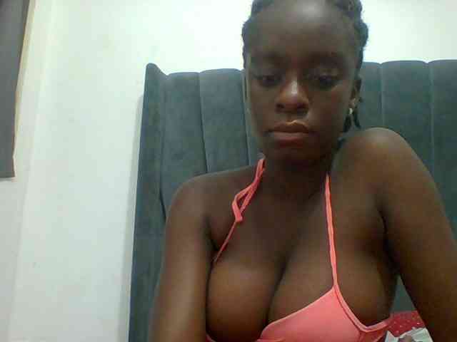 Chocolateaa webcam