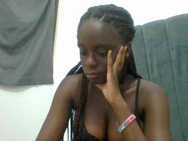 Modella: Chocolateaa