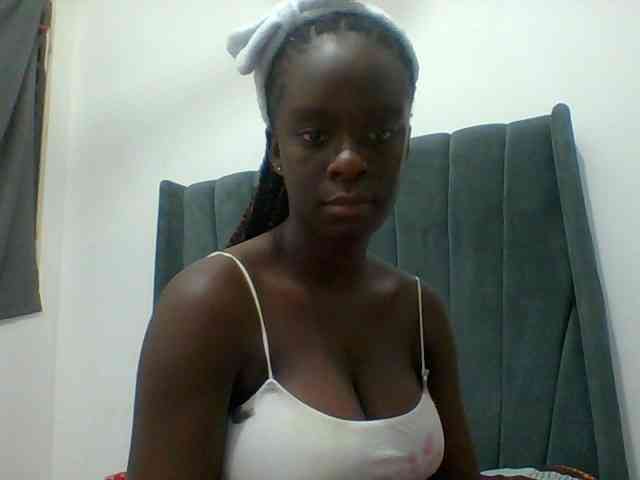 Chocolateaa webcam