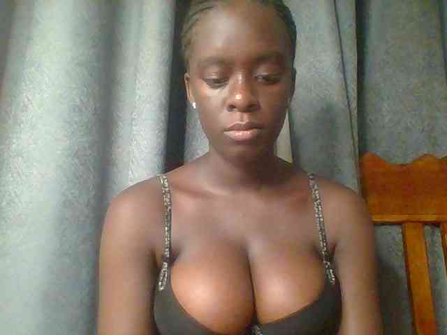 Chocolateaa webcam