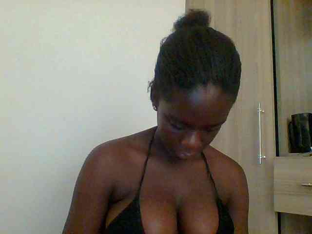 Chocolateaa webcam