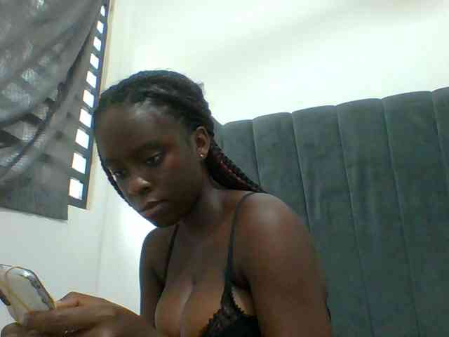 Chocolateaa webcam