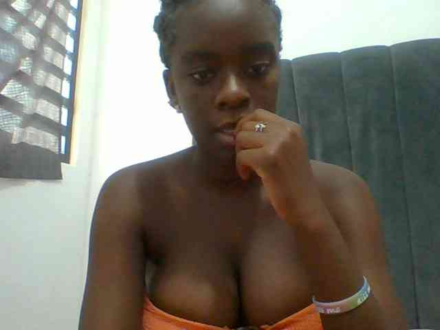 Chocolateaa webcam