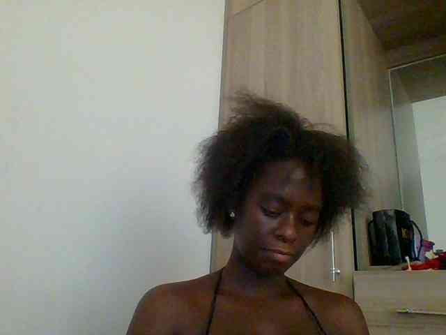 Chocolateaa webcam