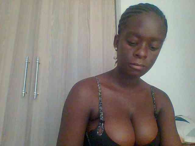 Chocolateaa webcam