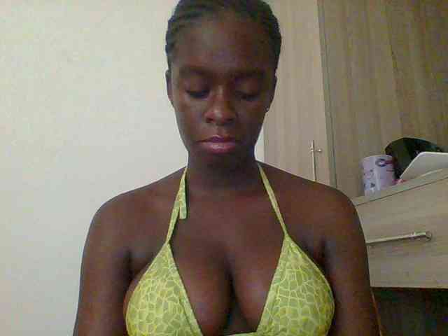 Chocolateaa webcam