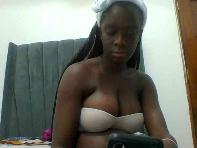 Chocolateaa webcam