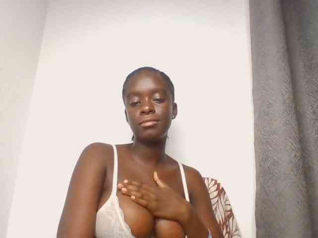 Chocolateaa webcam