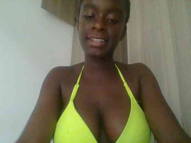 Chocolateaa webcam