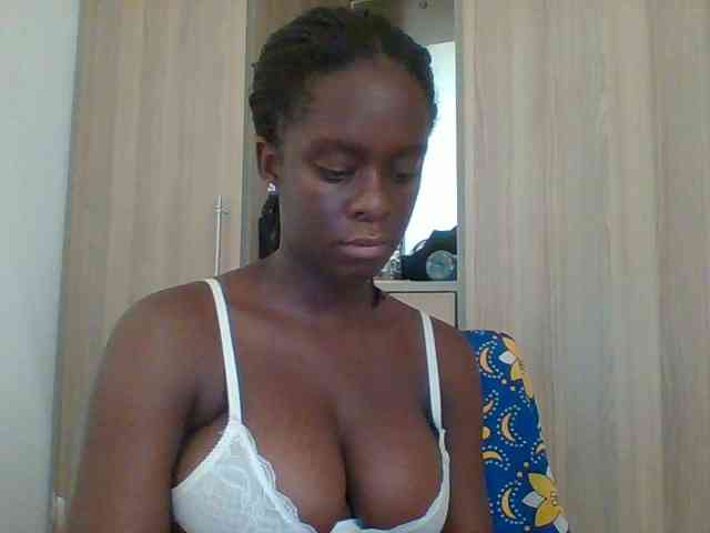 Chocolateaa webcam