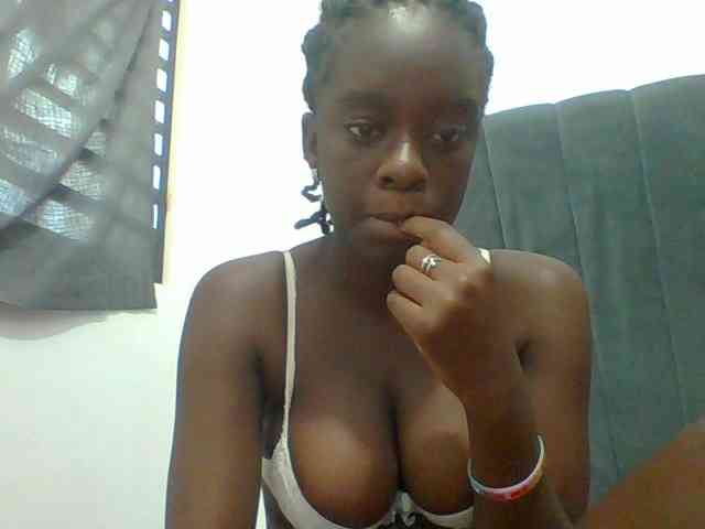 Chocolateaa webcam
