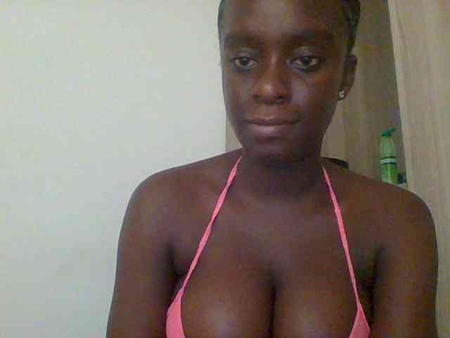Chocolateaa webcam