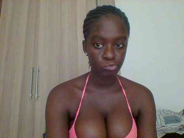 Chocolateaa webcam
