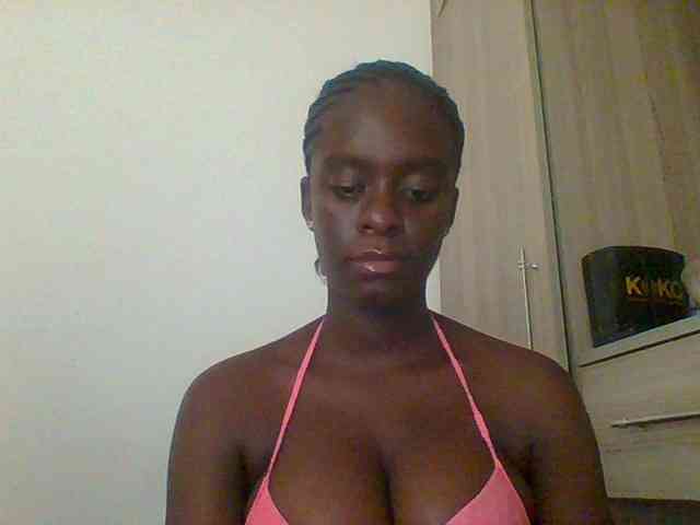 Chocolateaa webcam