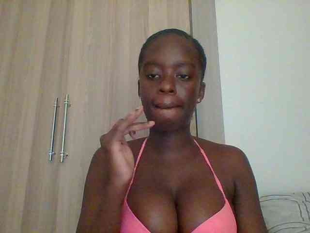 Chocolateaa webcam