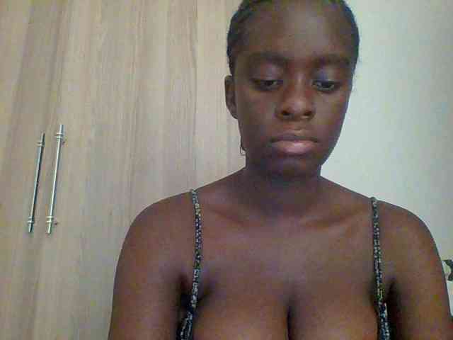 Chocolateaa webcam