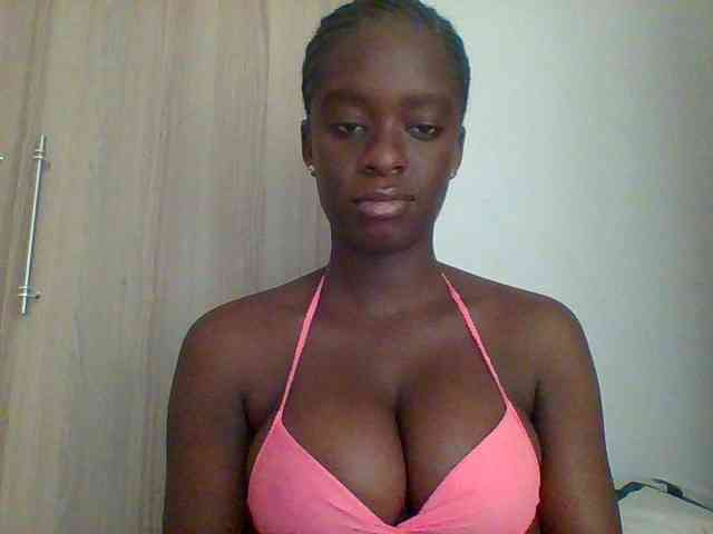 Chocolateaa webcam