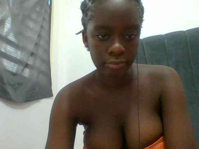 Chocolateaa webcam