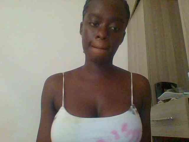 Chocolateaa webcam
