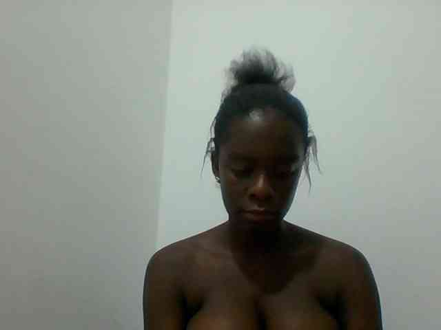 Chocolateaa webcam