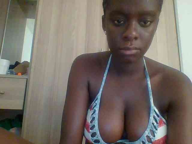 Chocolateaa webcam