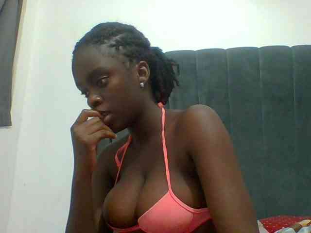 Chocolateaa webcam