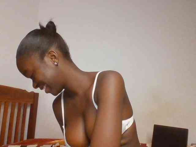 Chocolateaa webcam