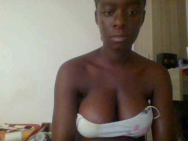 Chocolateaa webcam