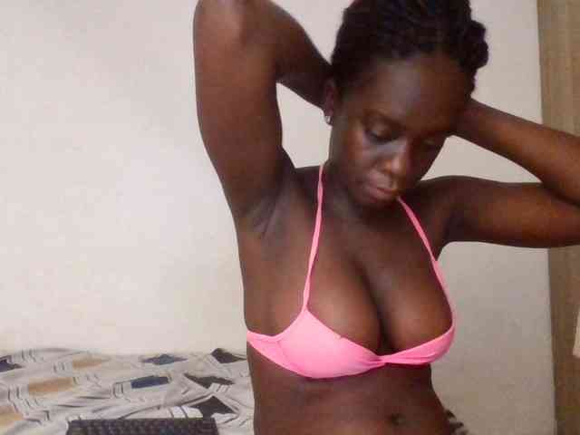 Chocolateaa webcam