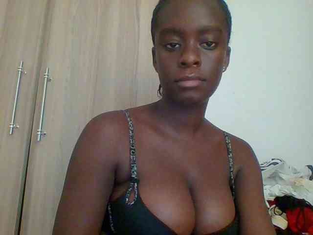 Chocolateaa webcam