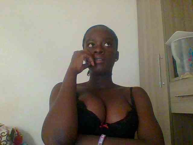 Chocolateaa webcam