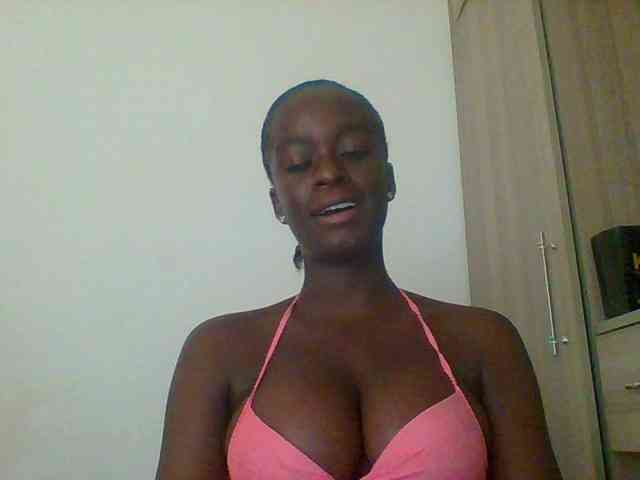 Chocolateaa webcam