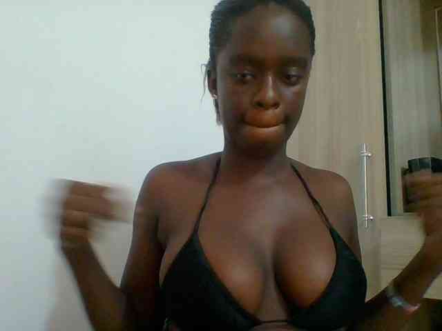 Chocolateaa webcam