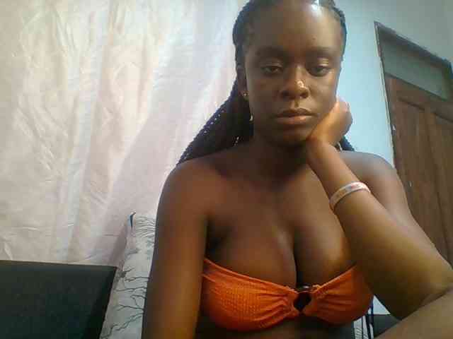 Chocolateaa webcam