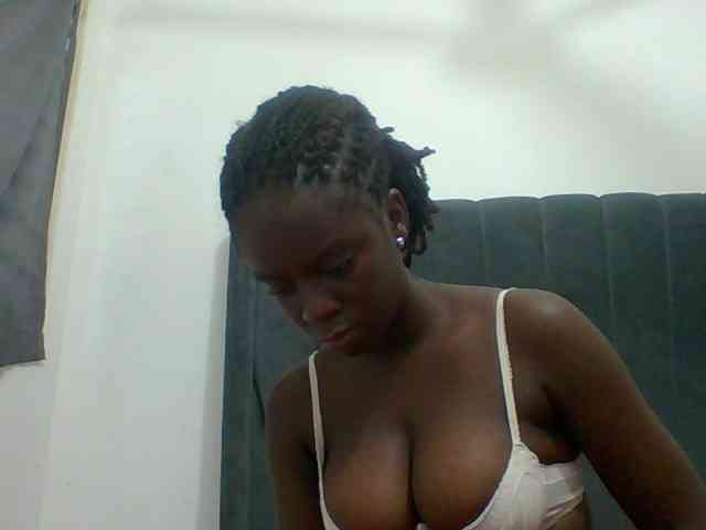Chocolateaa webcam